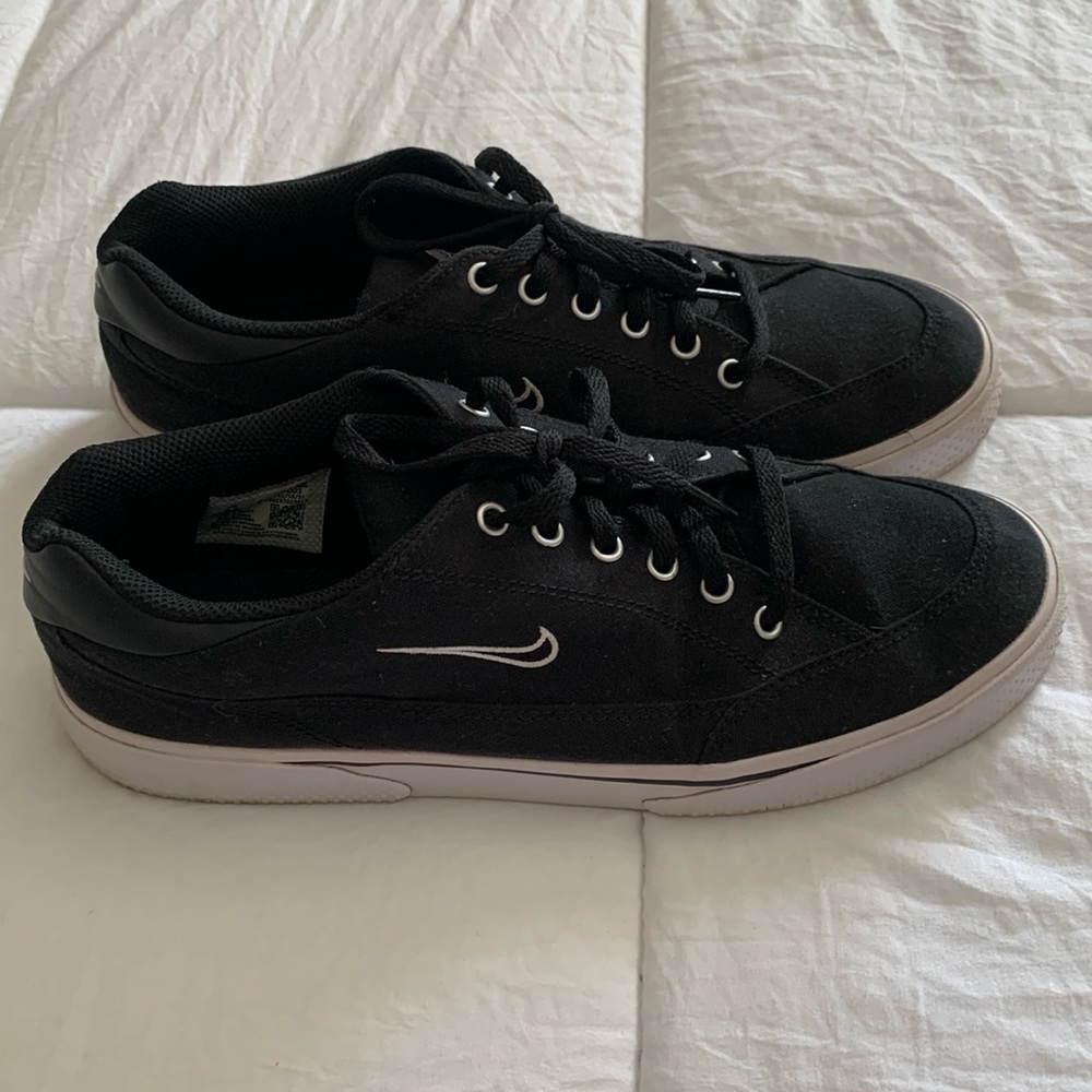 Nike GTS - black and white - 8.5